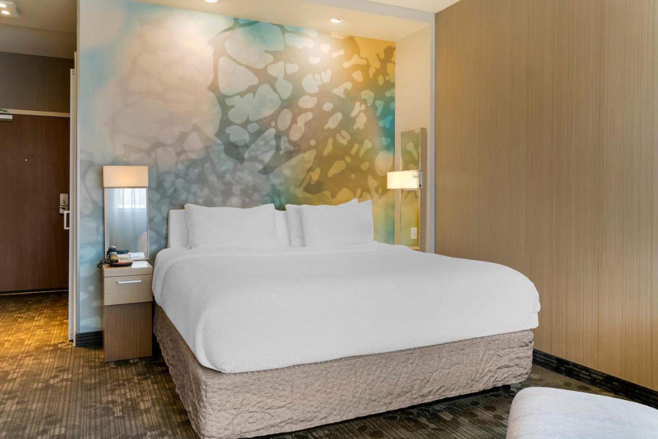 Courtyard By Marriott Toledo North Hotel Екстериор снимка