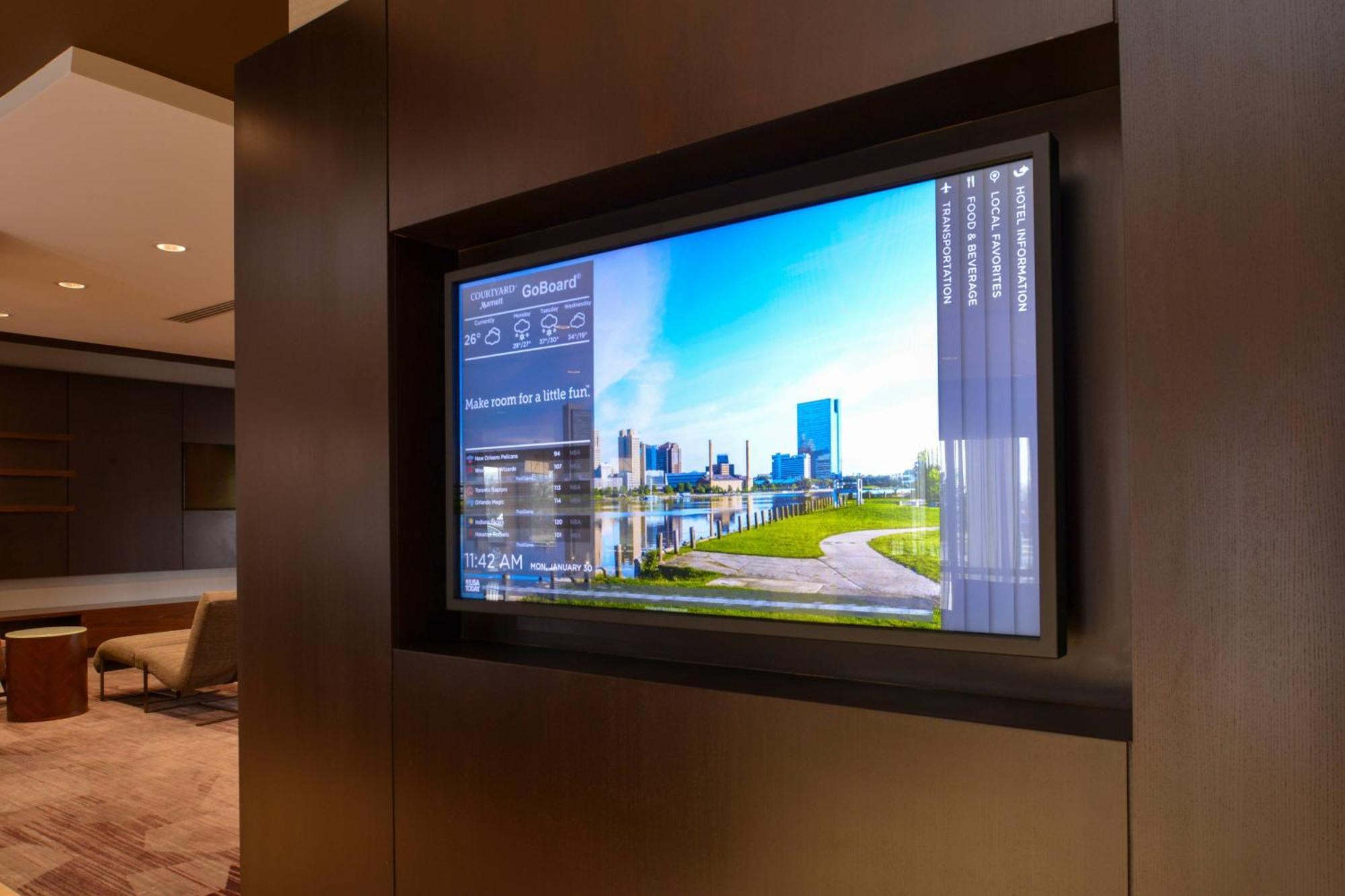 Courtyard By Marriott Toledo North Hotel Екстериор снимка
